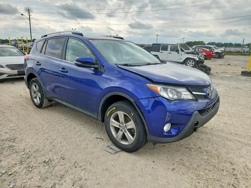 2015 TOYOTA RAV4 XLE  