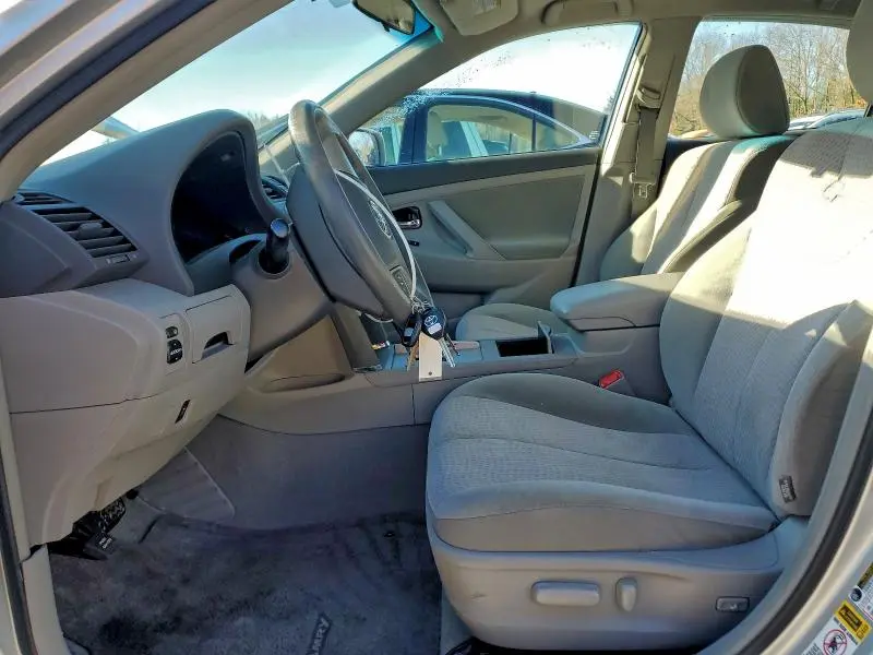 2011 TOYOTA CAMRY BASE  