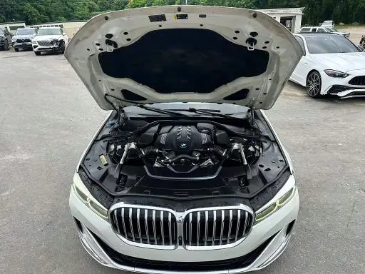 2021 BMW 750 XI  