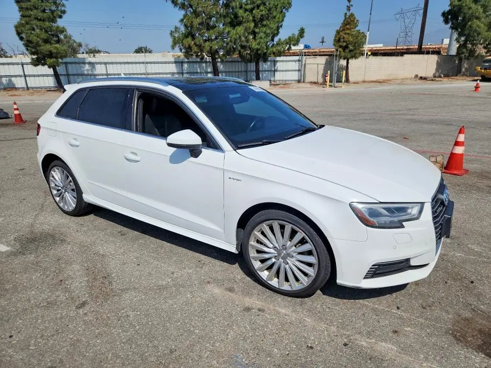 2017 AUDI A3 E-TRON PREMIUM PLUS  