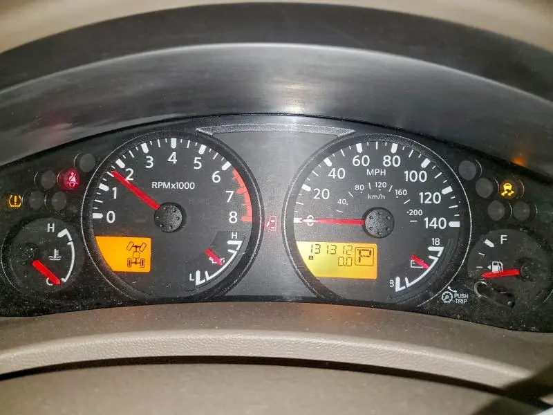 2012 NISSAN FRONTIER SV  