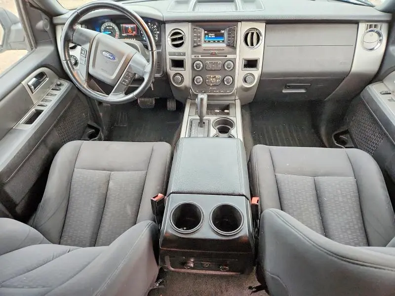 2017 FORD EXPEDITION EL XLT  