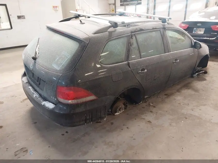 2013 VOLKSWAGEN JETTA SPORTWAGEN 2.5L S