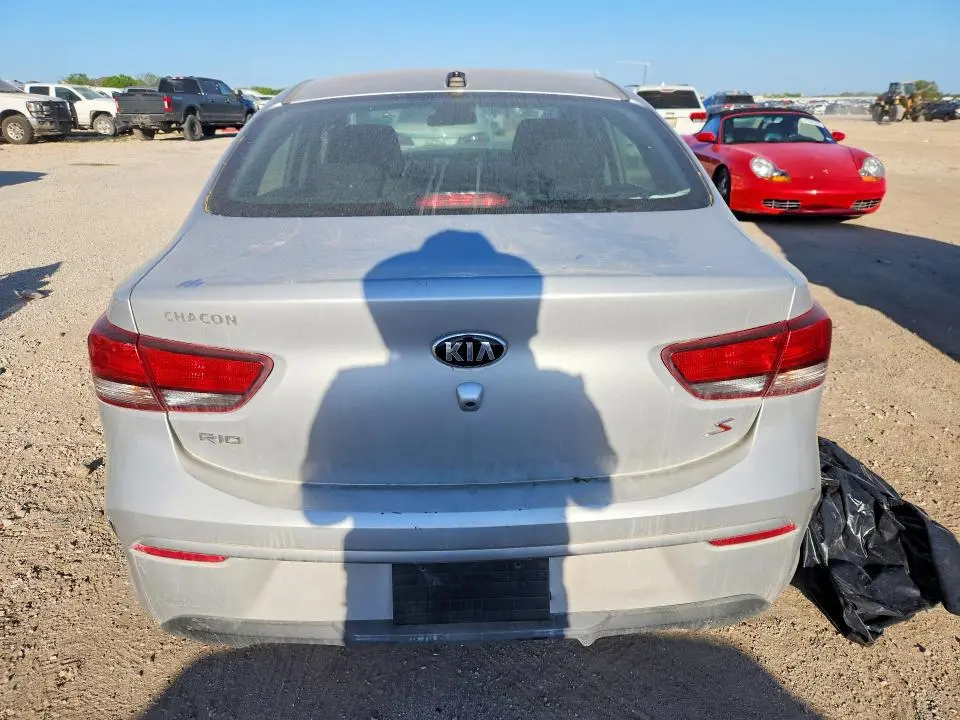 2021 KIA RIO   