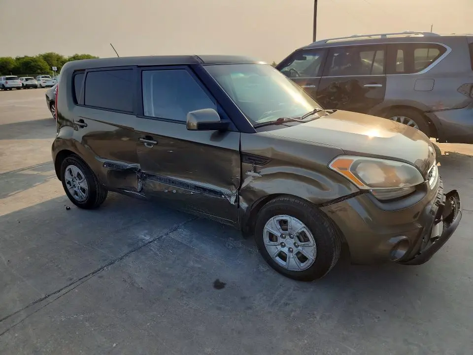 2013 KIA SOUL BASE  