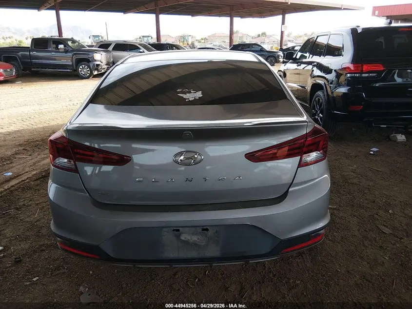 2020 HYUNDAI ELANTRA SE