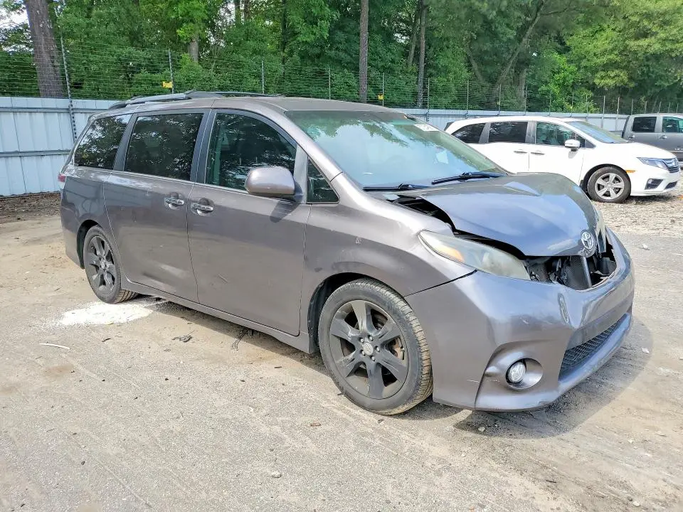 2015 TOYOTA SIENNA SPORT  