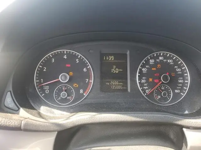 2013 VOLKSWAGEN PASSAT S  