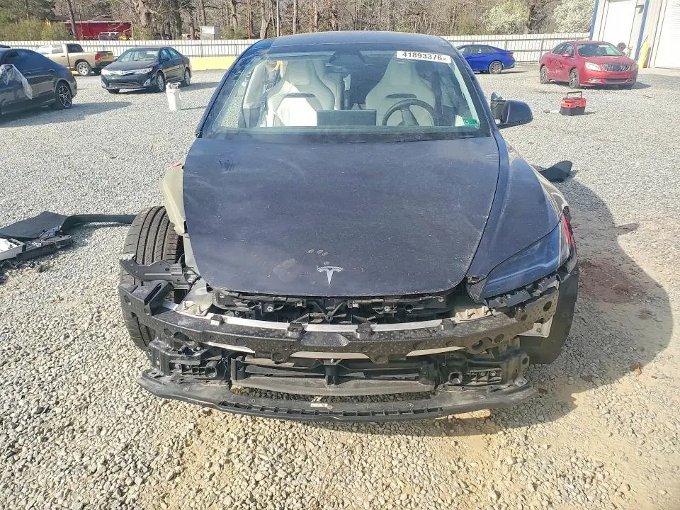 2025 TESLA MODEL 3   