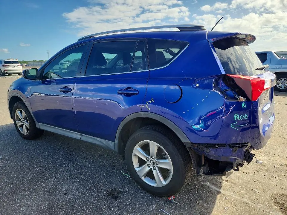 2015 TOYOTA RAV4 XLE  