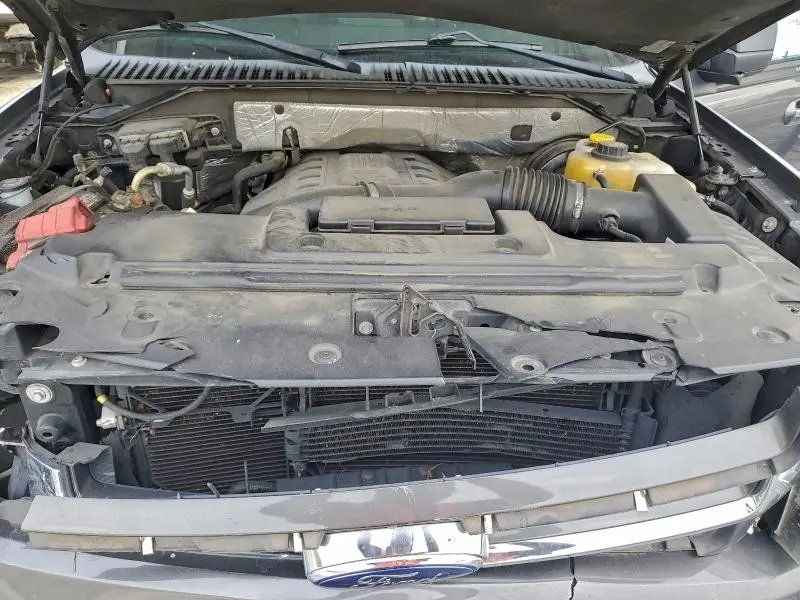 2016 FORD EXPEDITION EL XLT  