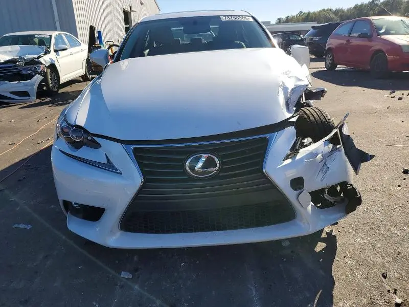 2016 LEXUS IS 200T  