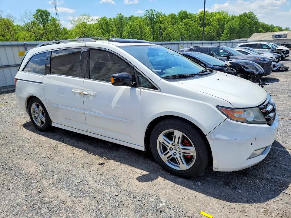 2011 HONDA ODYSSEY TOURING  
