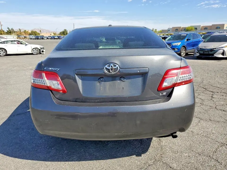 2011 TOYOTA CAMRY LE  