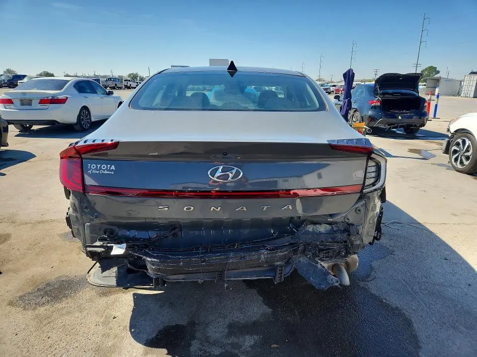2020 HYUNDAI SONATA SE  