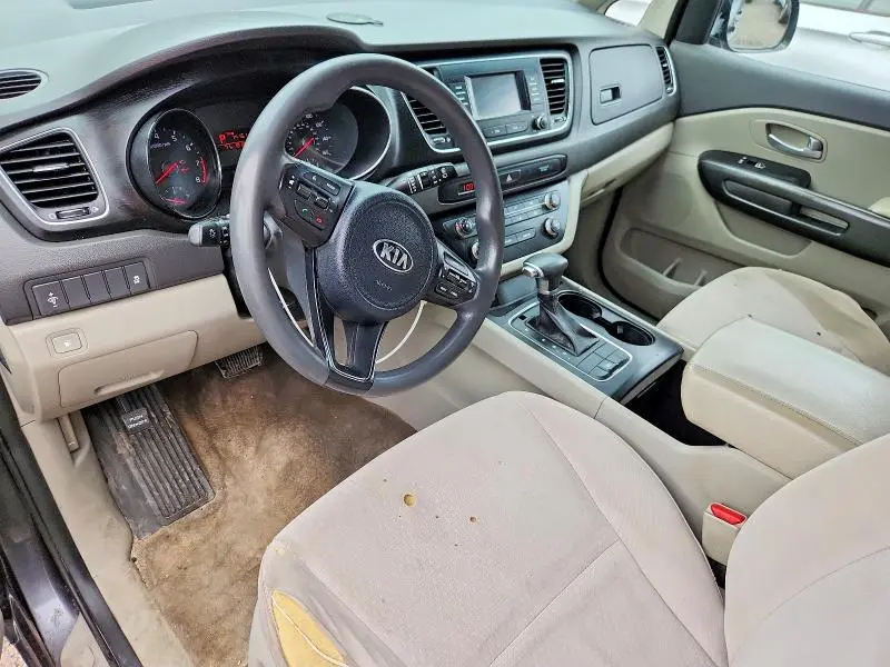 2018 KIA SEDONA LX  