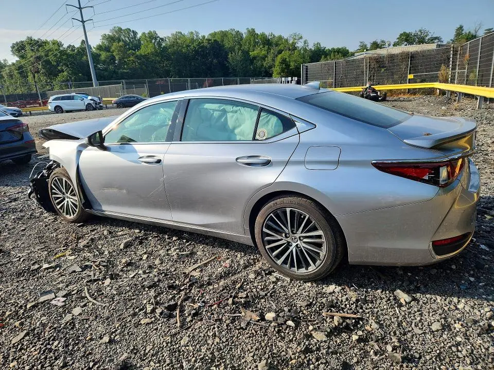 2024 LEXUS ES 300H BASE  