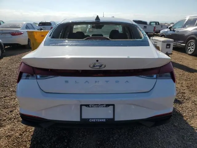 2023 HYUNDAI ELANTRA SE  
