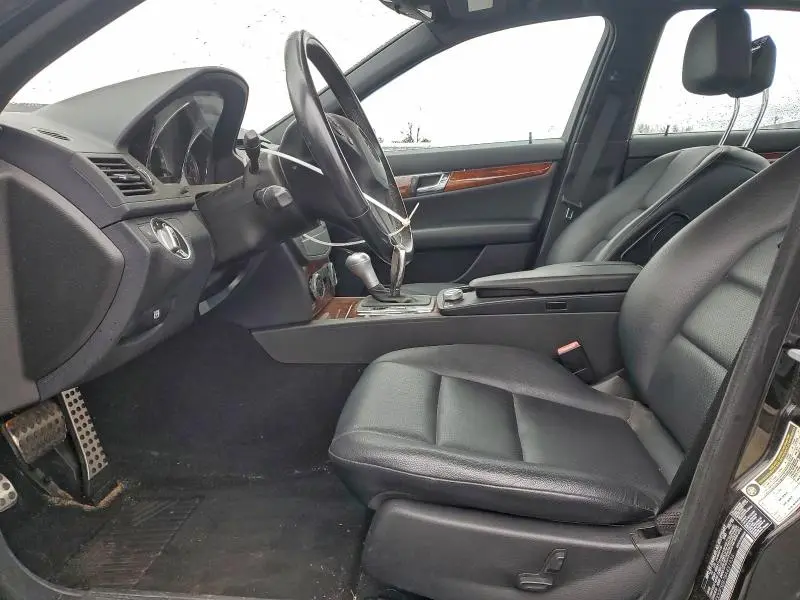 2011 MERCEDES-BENZ C 300  