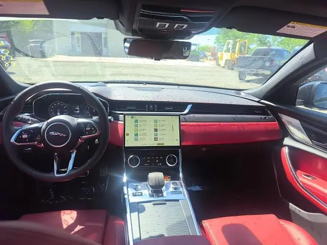 2024 JAGUAR XF R-DYNAMIC SE  