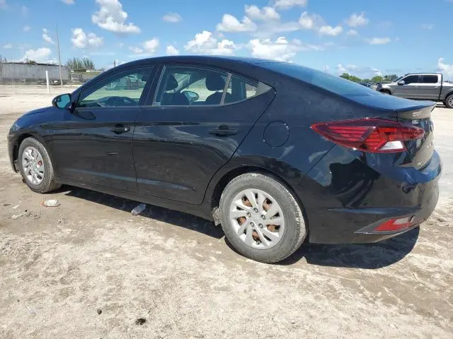 2019 HYUNDAI ELANTRA SE