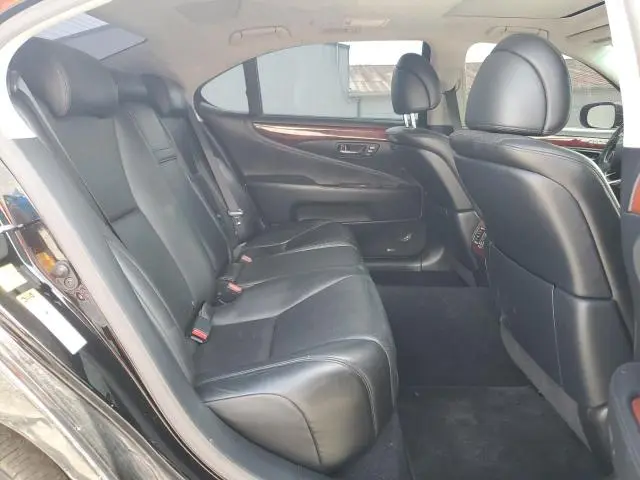 2010 LEXUS LS 460L  