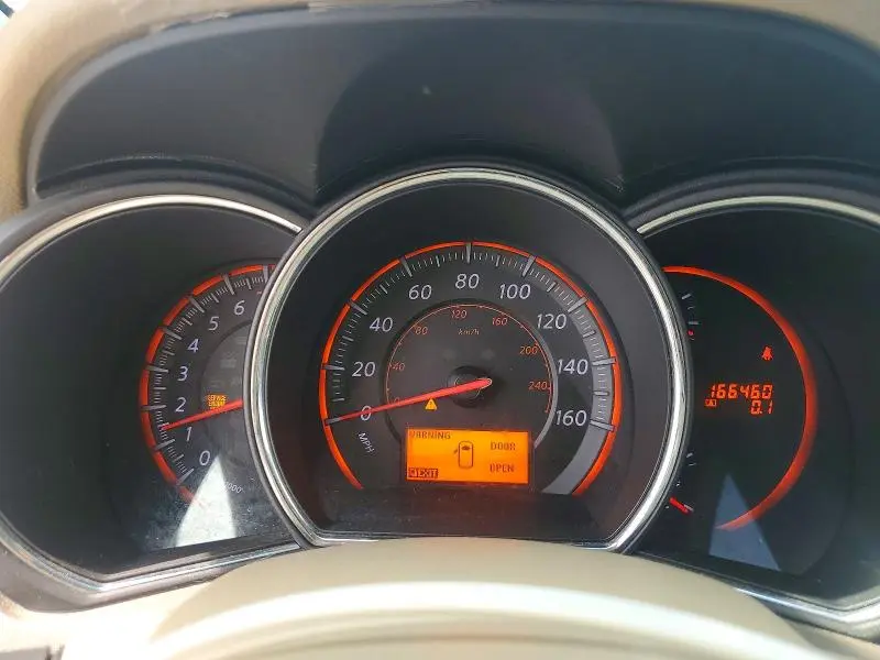 2010 NISSAN MURANO S  