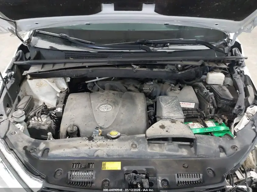 2017 TOYOTA HIGHLANDER XLE