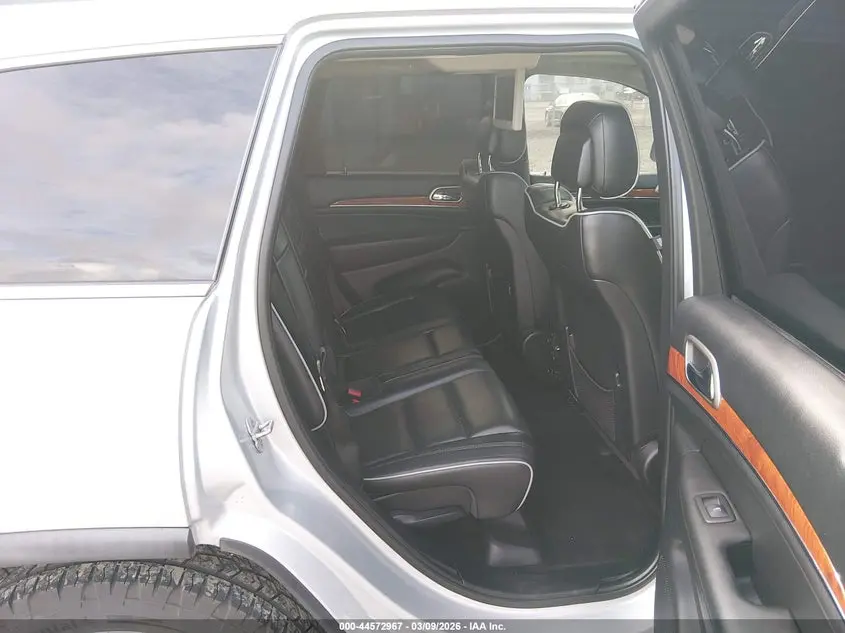 2011 JEEP GRAND CHEROKEE OVERLAND