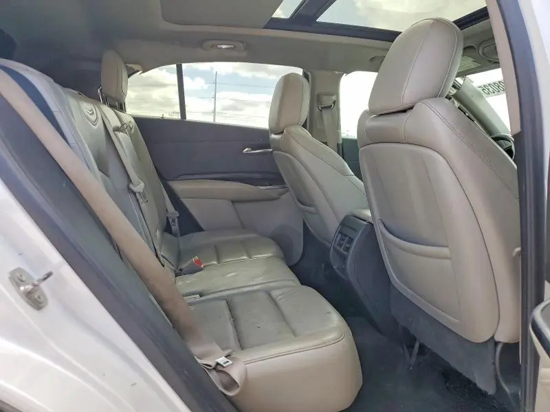 2019 CADILLAC XT4 PREMIUM LUXURY  