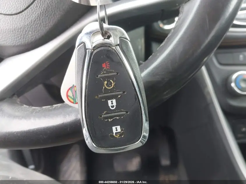 2020 CHEVROLET TRAX FWD LT