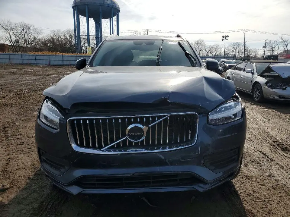2020 VOLVO XC90 T5 MOMENTUM  