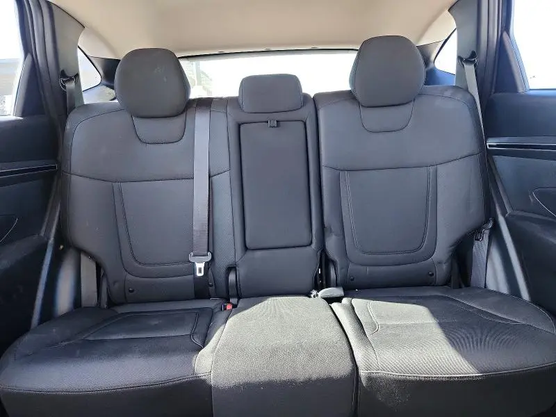 2022 HYUNDAI TUCSON SE  