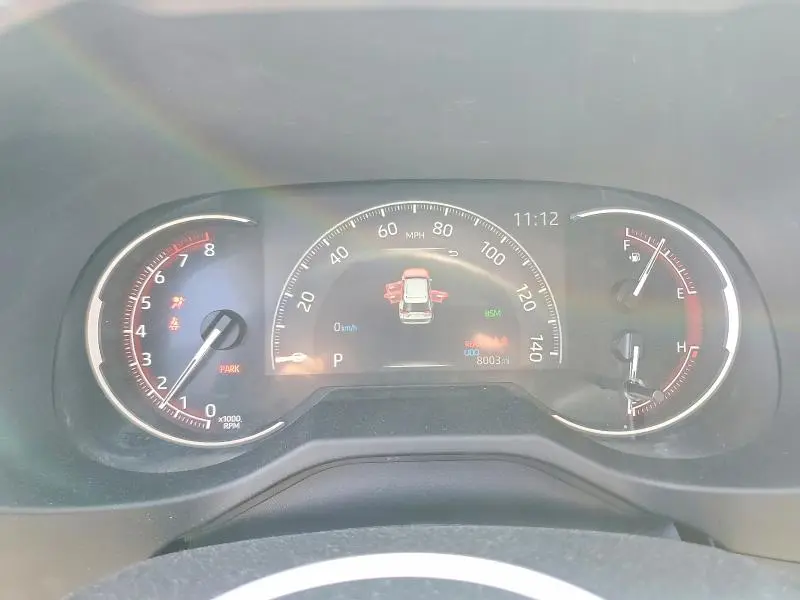 2025 TOYOTA RAV4 XLE  