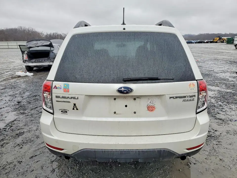 2011 SUBARU FORESTER 2.5X PREMIUM  