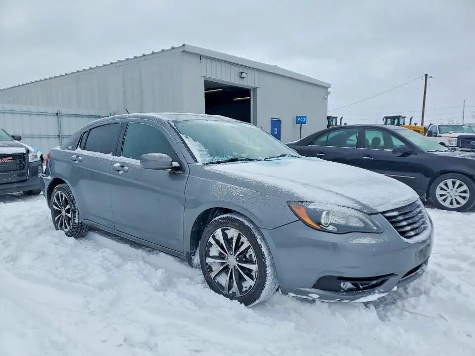 2012 CHRYSLER 200 S  