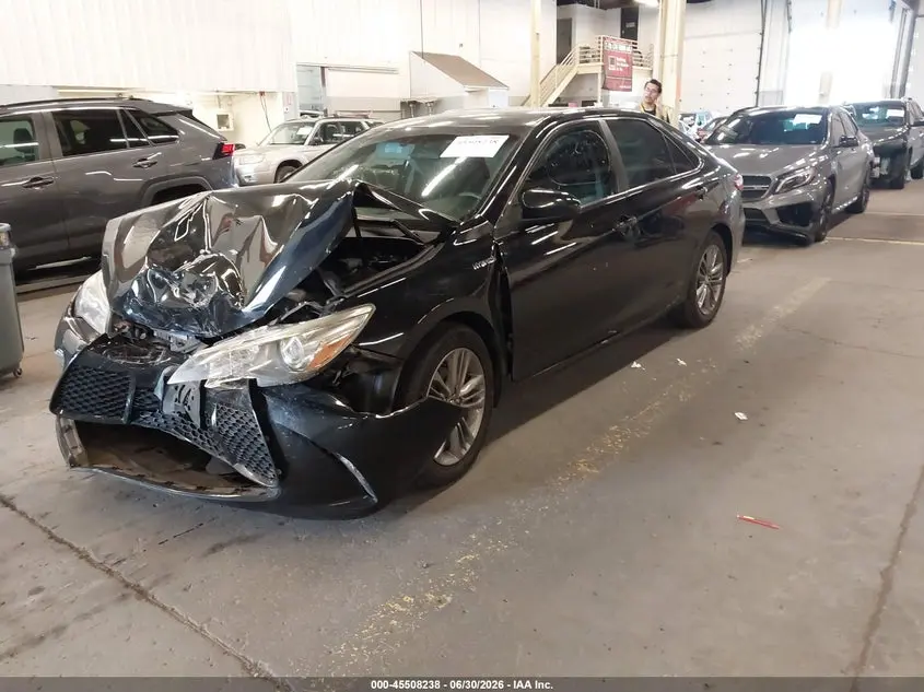 2015 TOYOTA CAMRY HYBRID SE