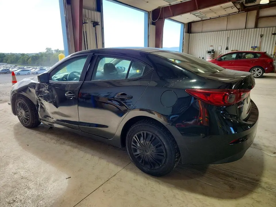 2015 MAZDA 3 SV  
