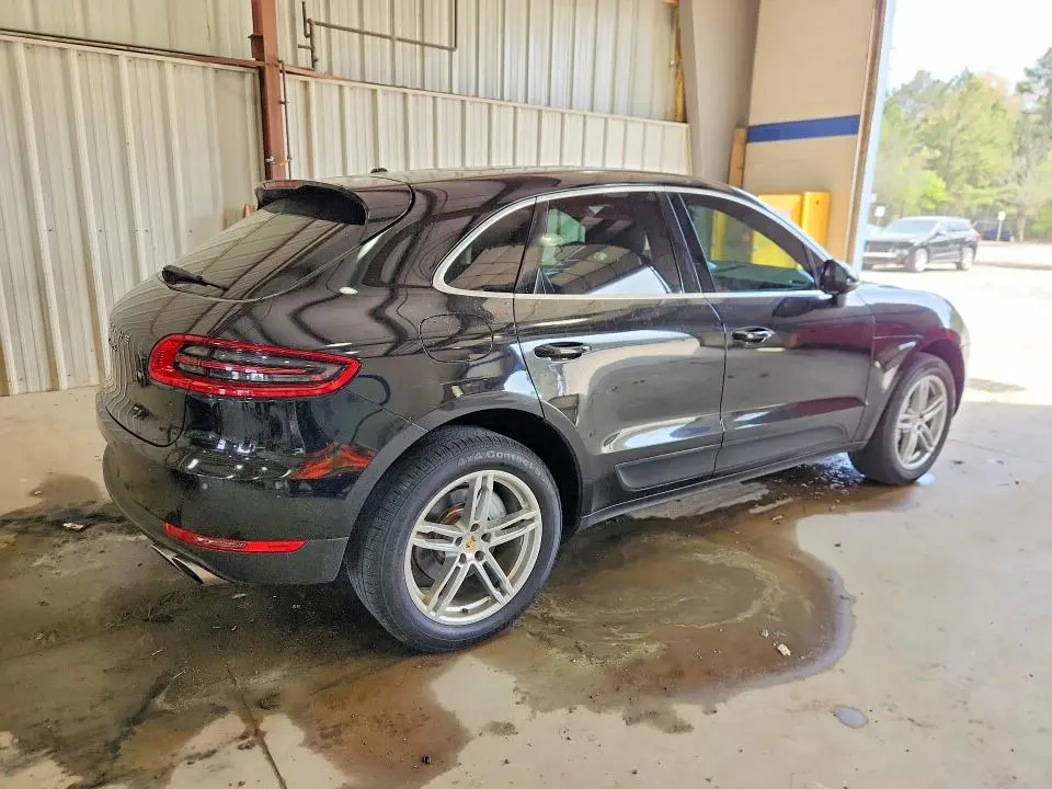 2015 PORSCHE MACAN S  