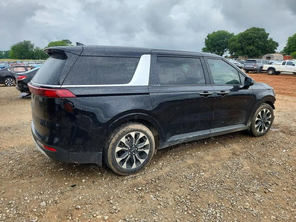 2024 KIA CARNIVAL EX  
