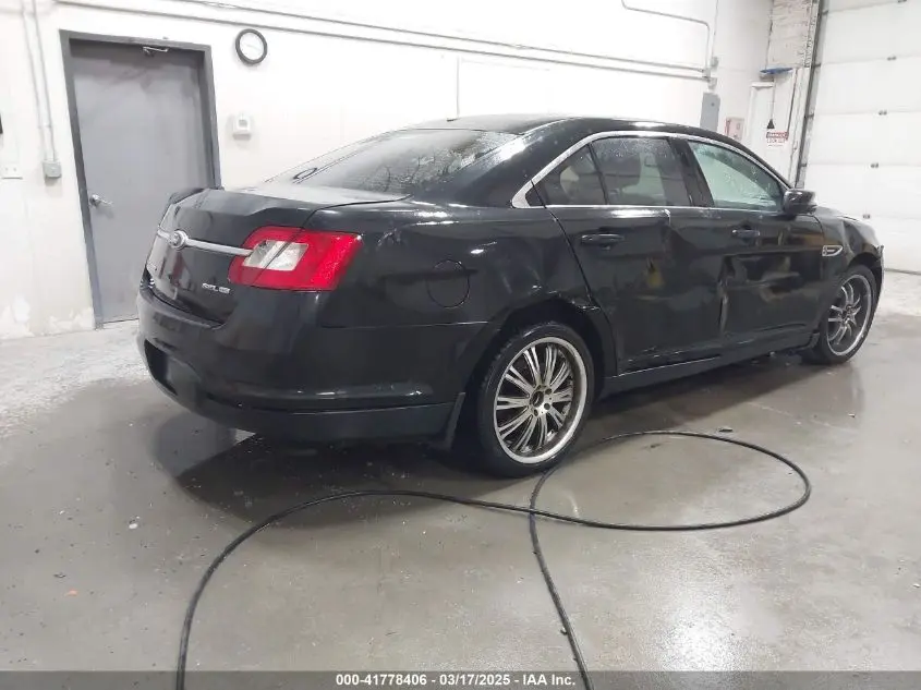 2011 FORD TAURUS SEL