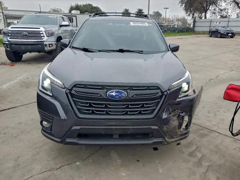 2022 SUBARU FORESTER PREMIUM  
