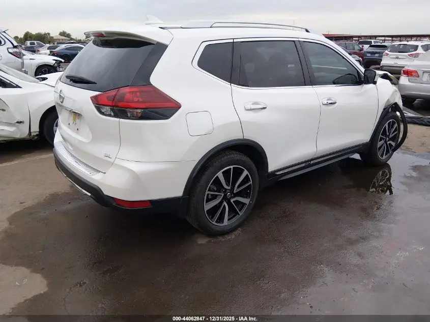 2018 NISSAN ROGUE SL