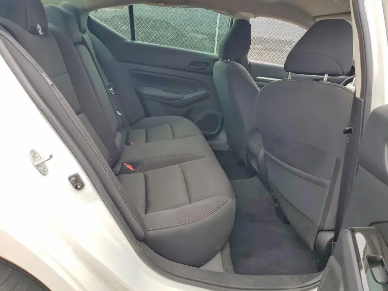 2023 NISSAN ALTIMA SV  