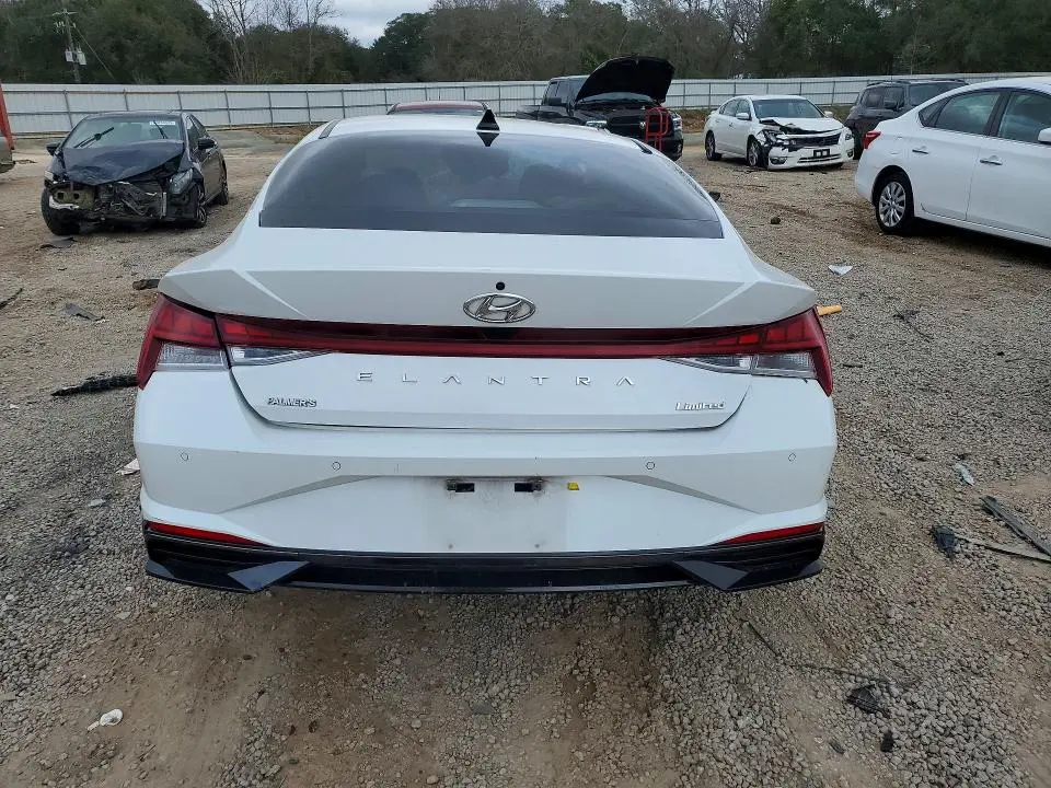 2022 HYUNDAI ELANTRA LIMITED  