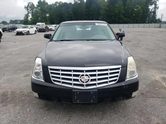 2011 CADILLAC DTS 
