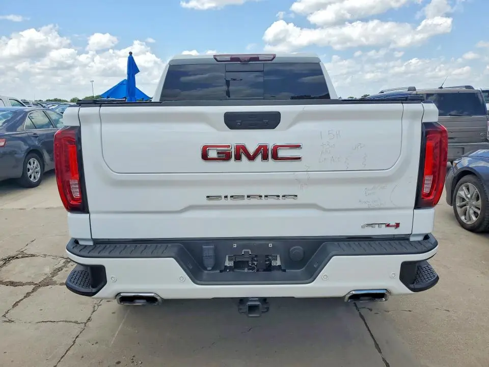 2021 GMC SIERRA K1500 AT4  