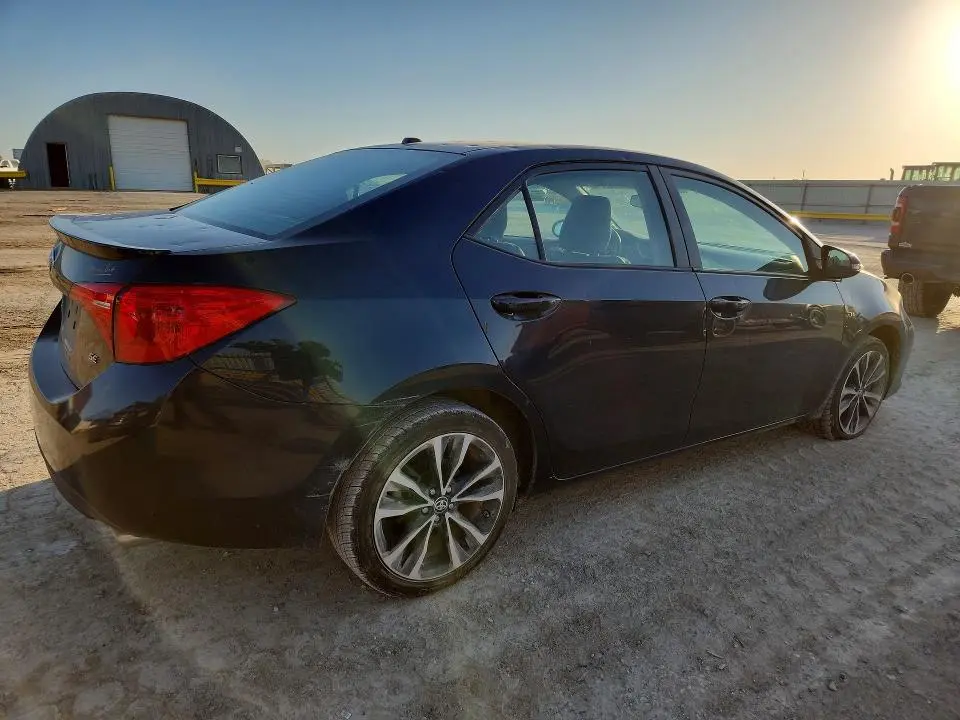 2019 TOYOTA COROLLA SE  