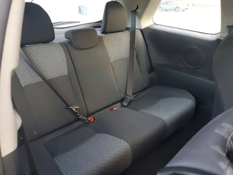 2016 TOYOTA YARIS 3-DOOR L  