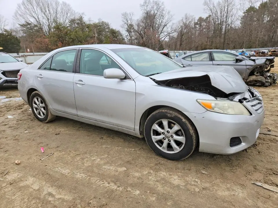 2011 TOYOTA CAMRY BASE  